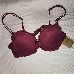 Chantelle Women's Burgundy Lace Bra